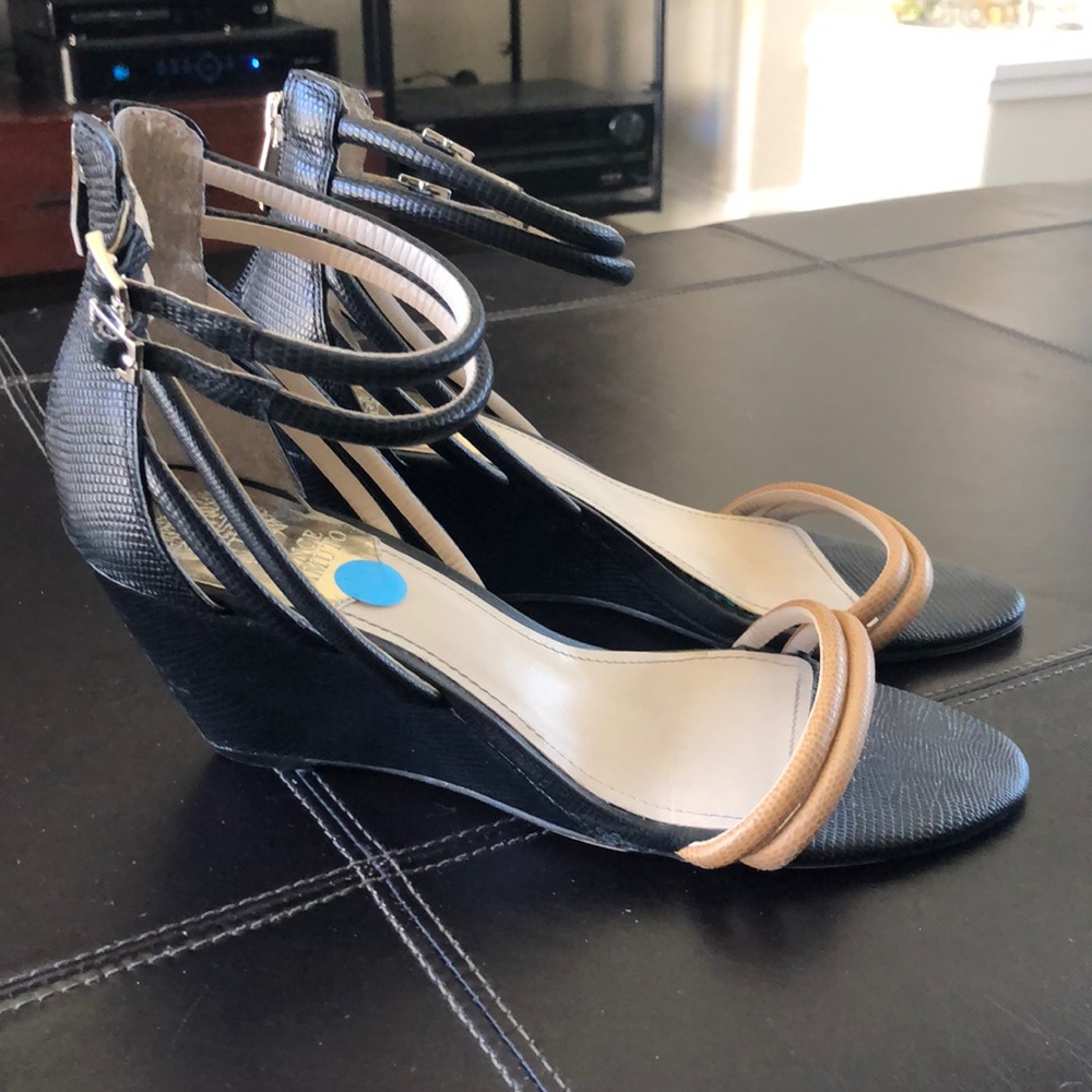 SOLD: EUC Vince Camuto Black & Tan Wedged Sandals SZ 9.5